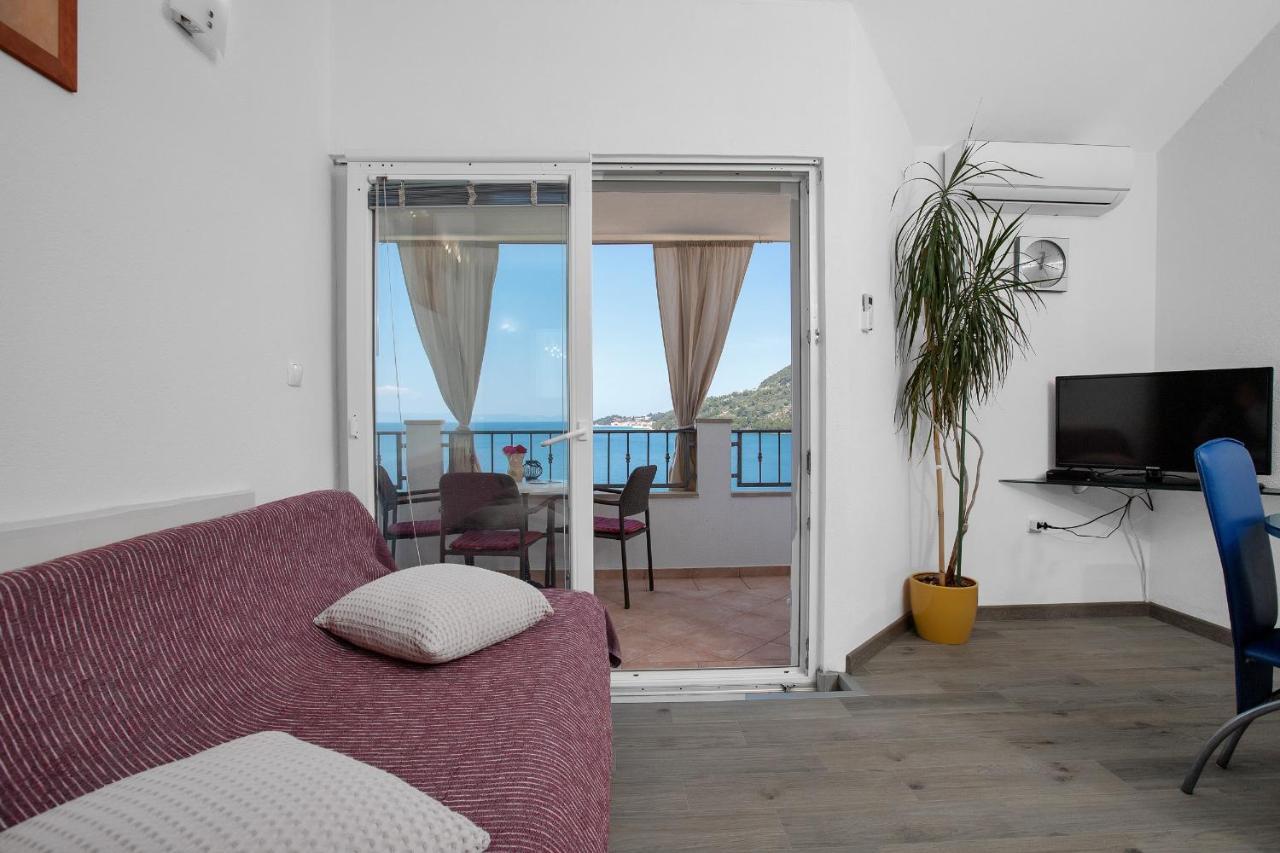 Apartments By The Sea Drasnice, Makarska - 2581 Екстер'єр фото